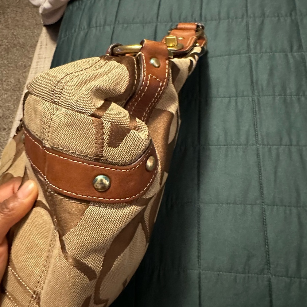 Coach Tan and Brown Signature Shoulder Bag - Picture 11 of 14